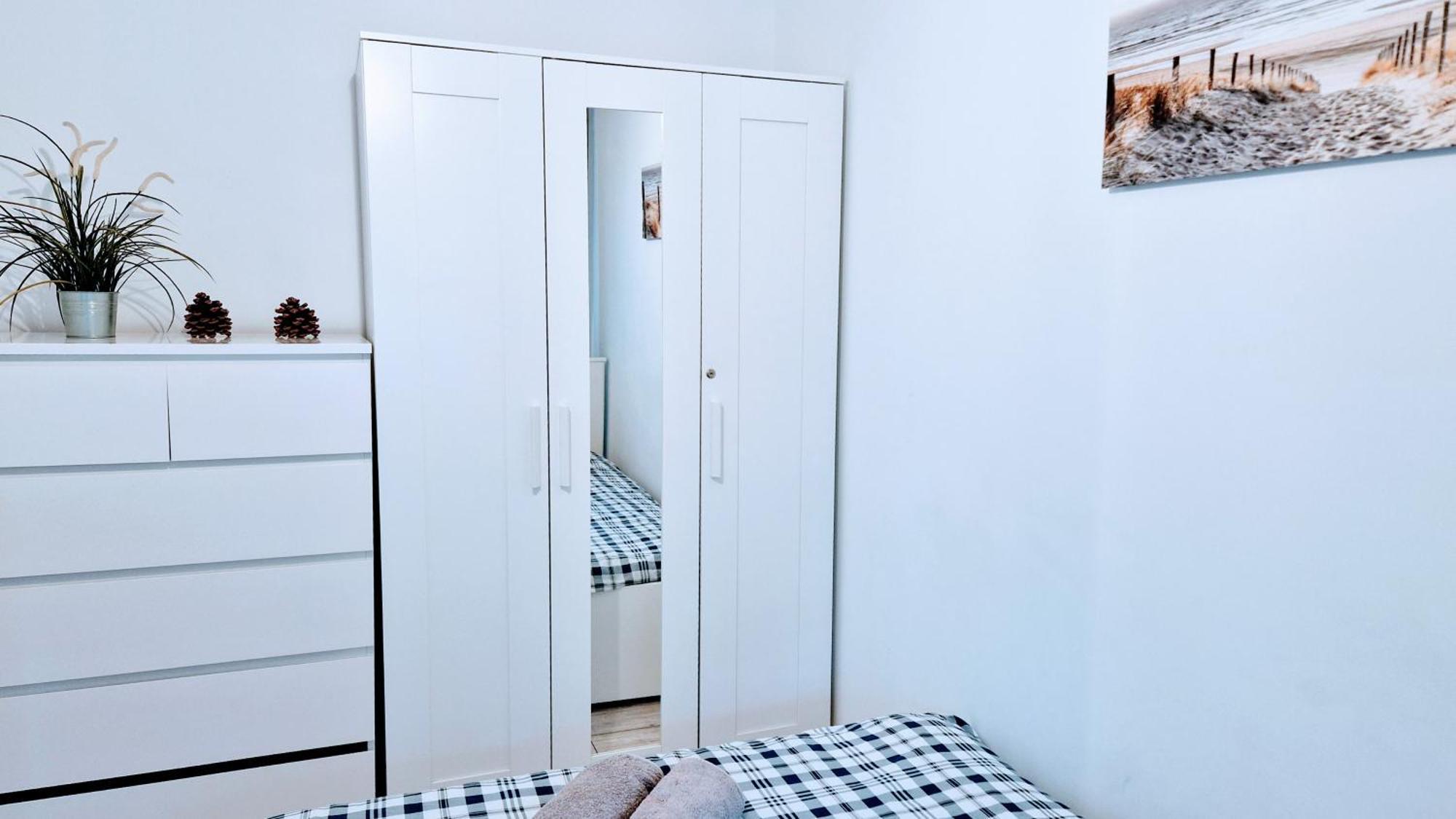 Krolewska Centrum Apartament 4X วอร์ซอ ภายนอก รูปภาพ